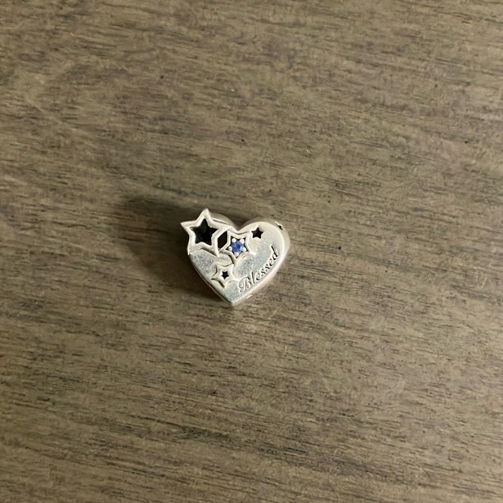 Pandora blessed thankful heart charm